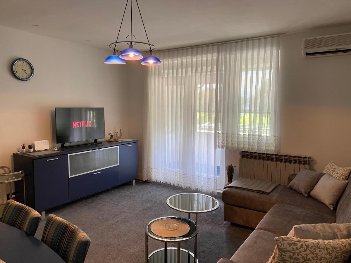 Apartman Njivice Exterior photo